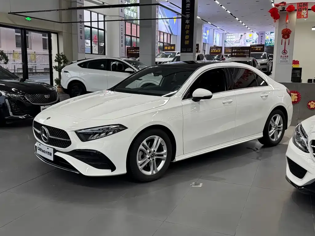Mercedes-Benz A-Class — фото 1