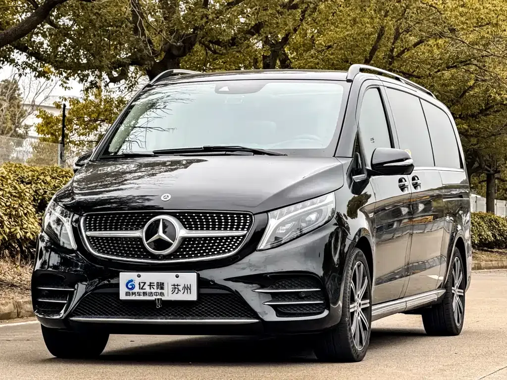 Mercedes-Benz V-Class 2023 из CN, фото 1