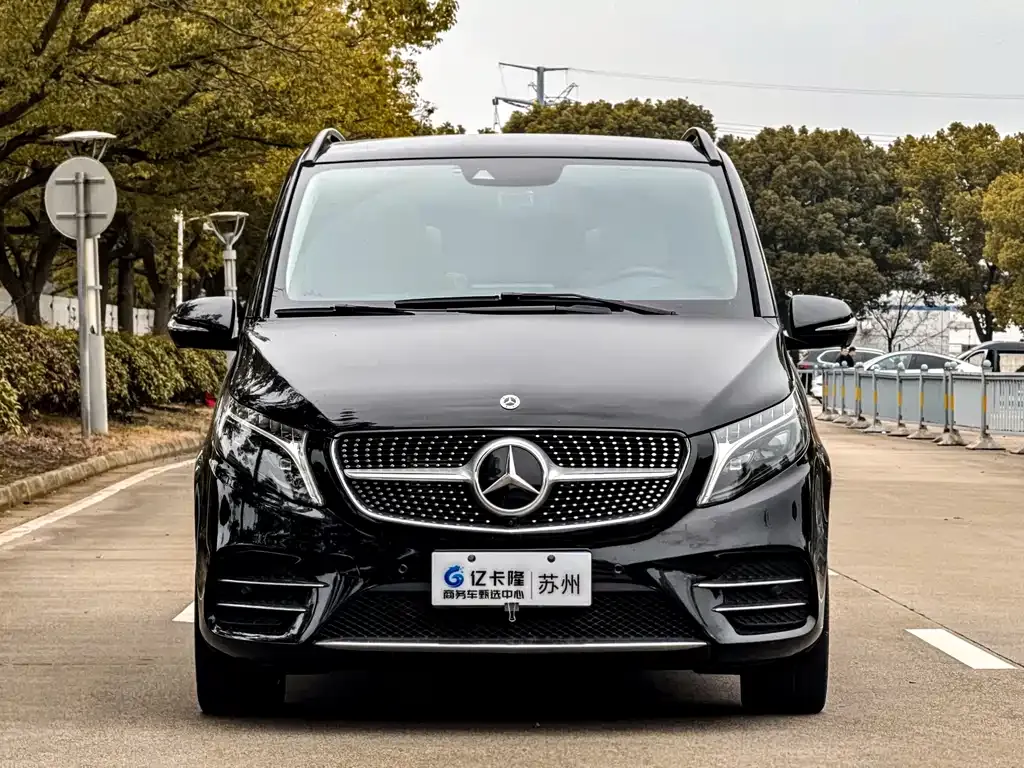 Mercedes-Benz V-Class 2023 из CN, фото 9