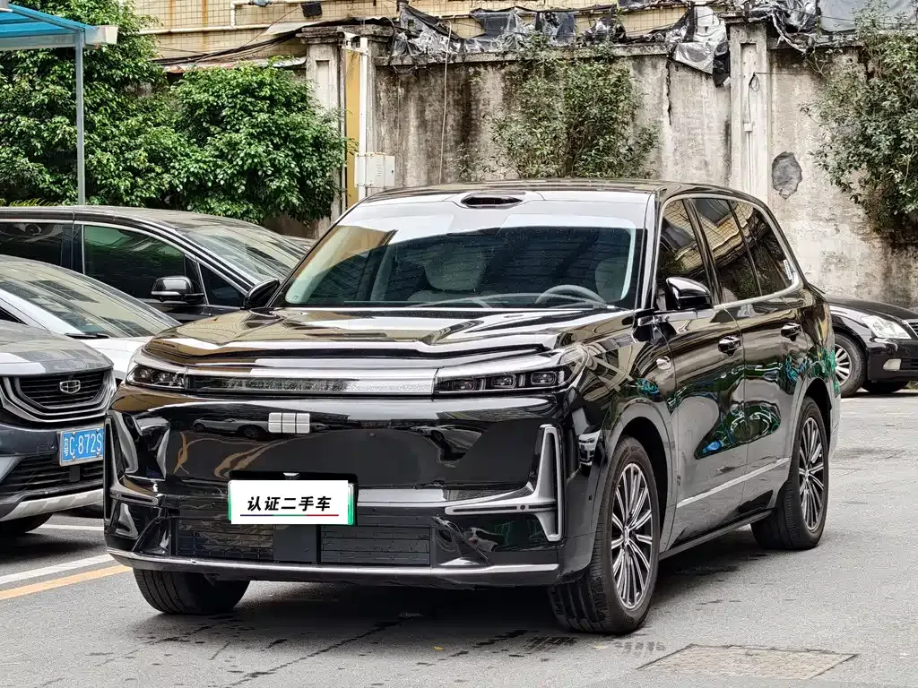 Geely Galaxy M9 — фото 1