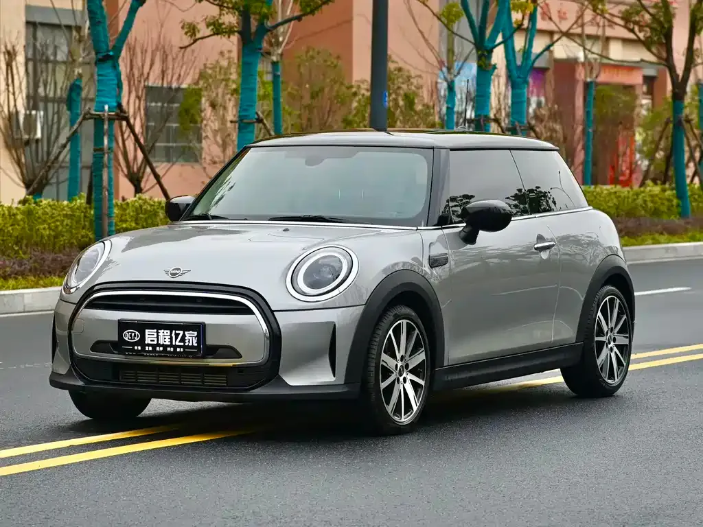 MINI Cooper (3-door) 2023 из CN, фото 1