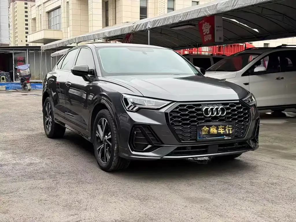 Audi Q3 2023 из CN, фото 7