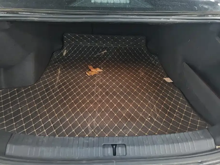 Volkswagen Passat — фото 7