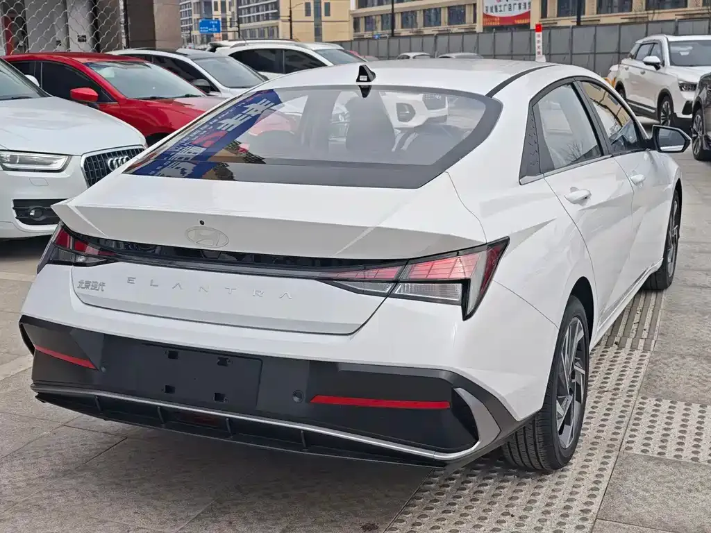 Hyundai Elantra 2026 из CN, фото 8