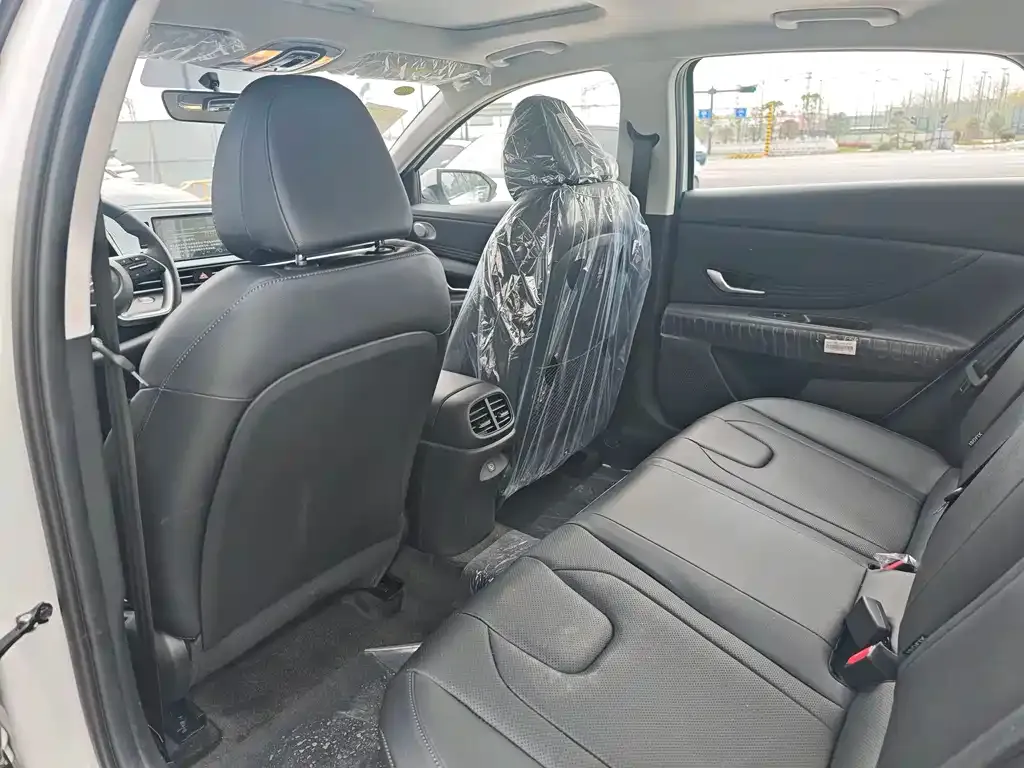 Hyundai Elantra 2026 из CN, фото 2