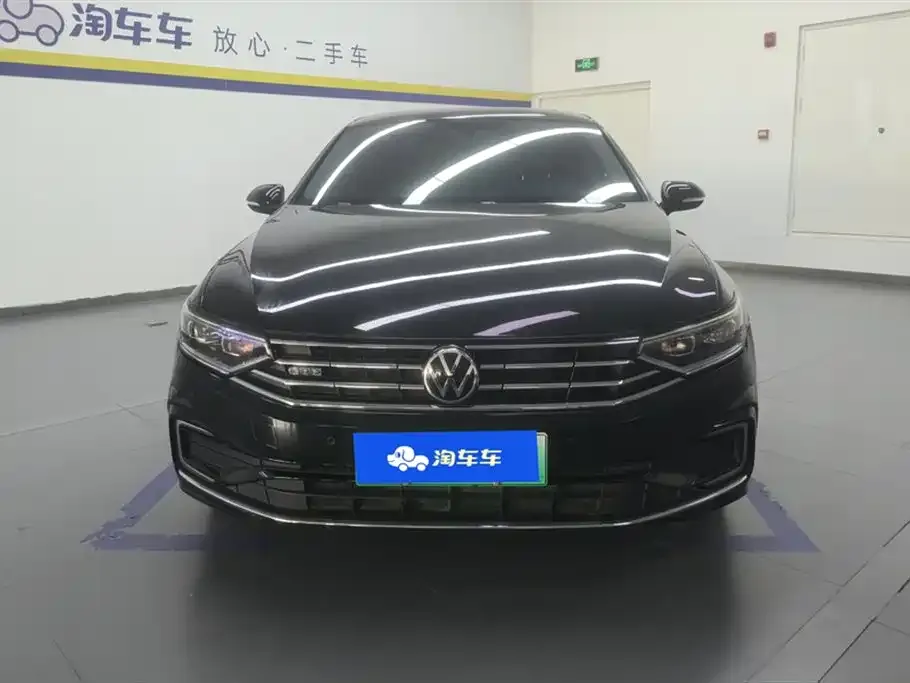 Volkswagen Magotan GTE PHEV 2023 из CN, фото 3