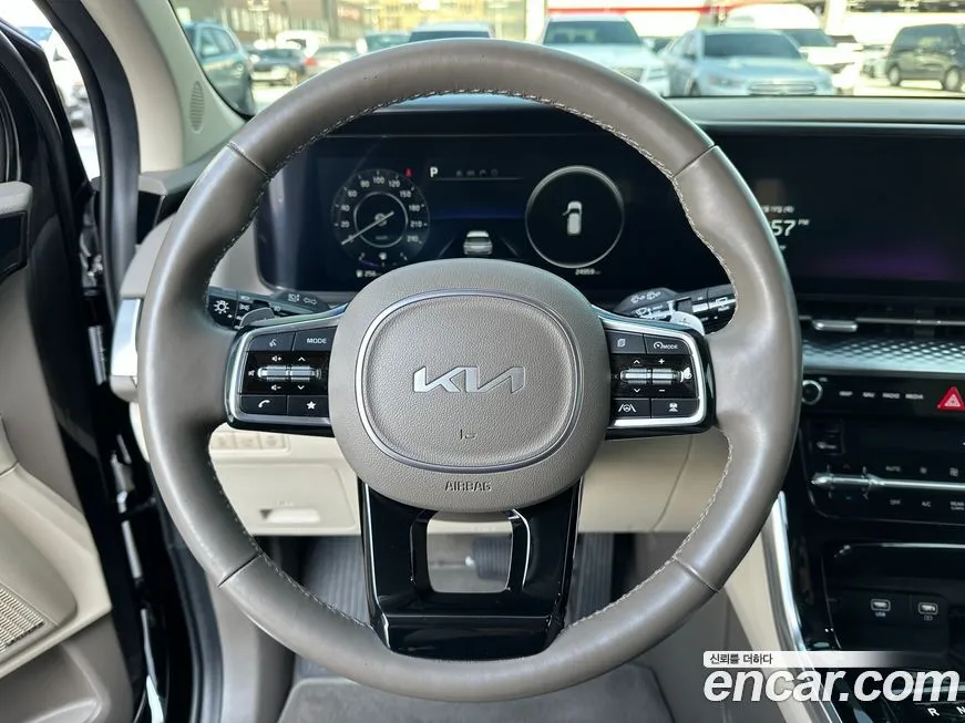 Kia Carnival — фото 3