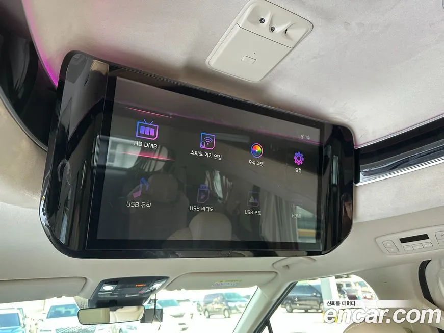 Kia Carnival — фото 4