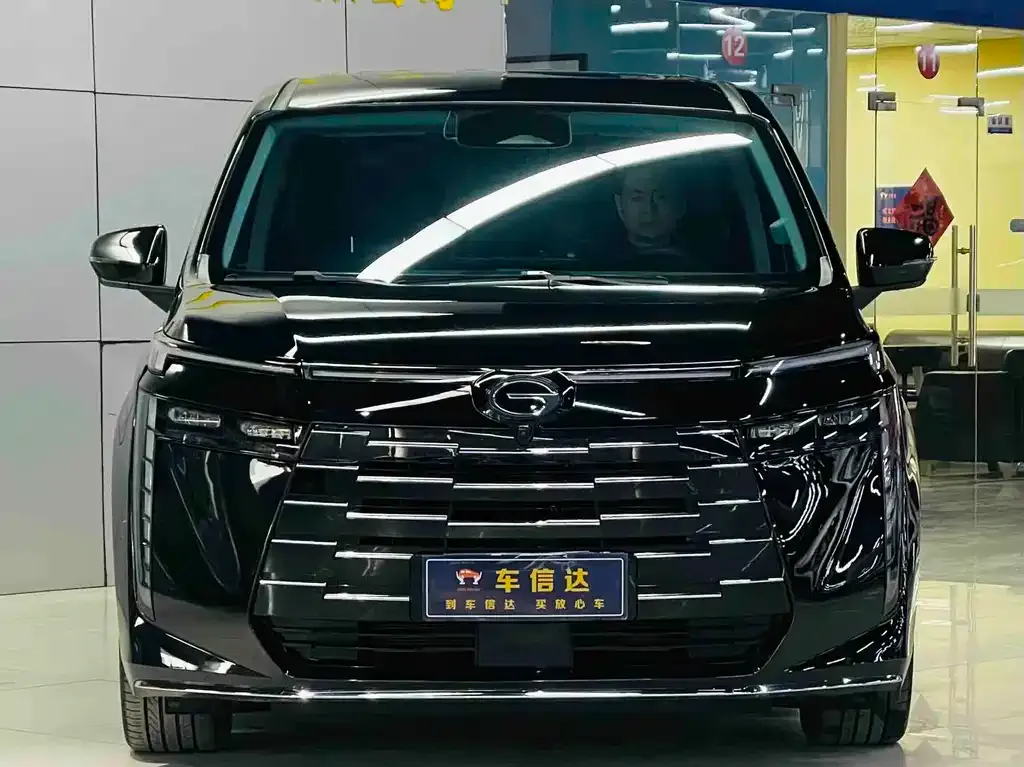 GAC Motor E8 Hybrid — фото 2