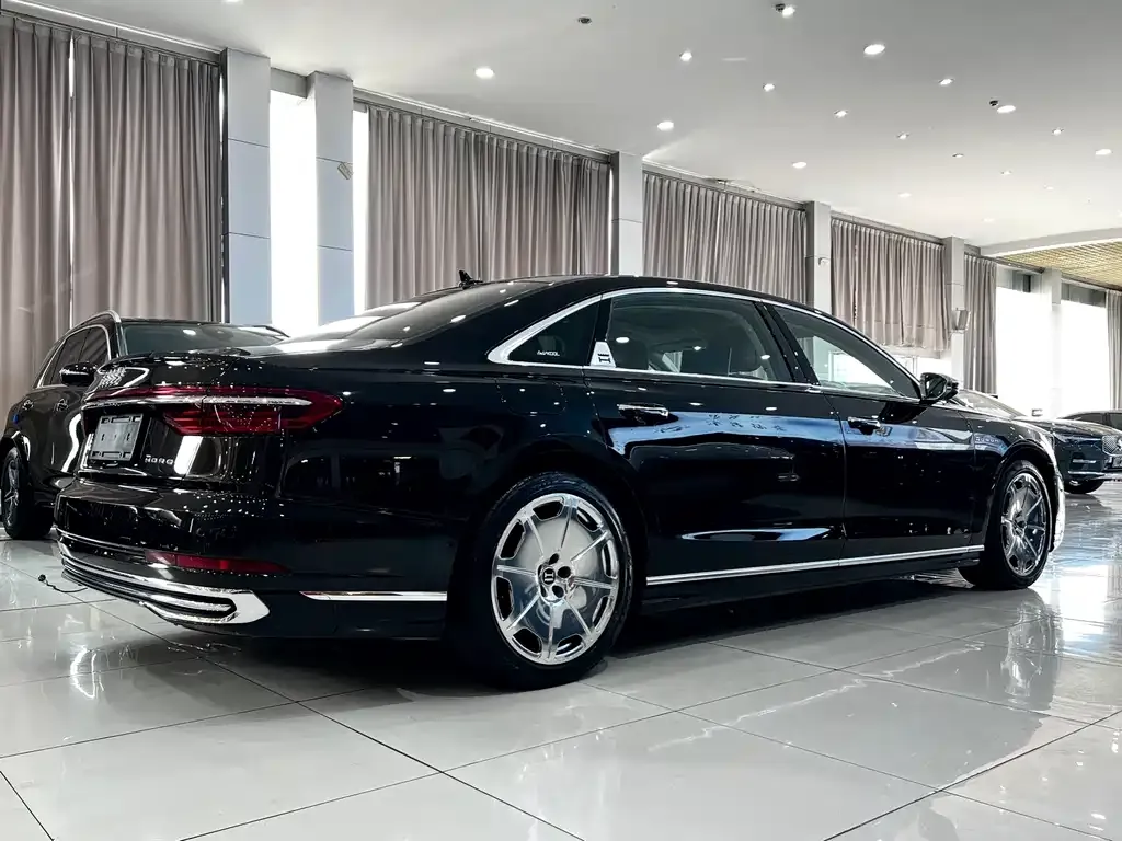 Audi A8 — фото 4