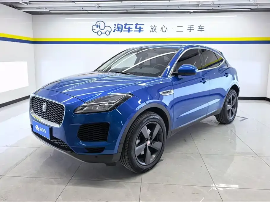 Jaguar E-PACE — фото 1