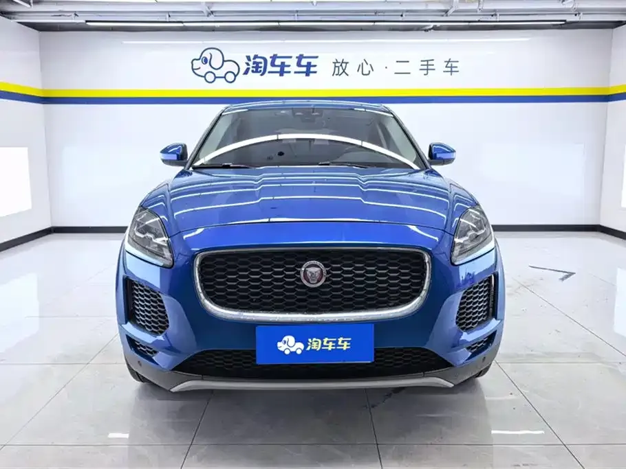 Jaguar E-PACE — фото 7