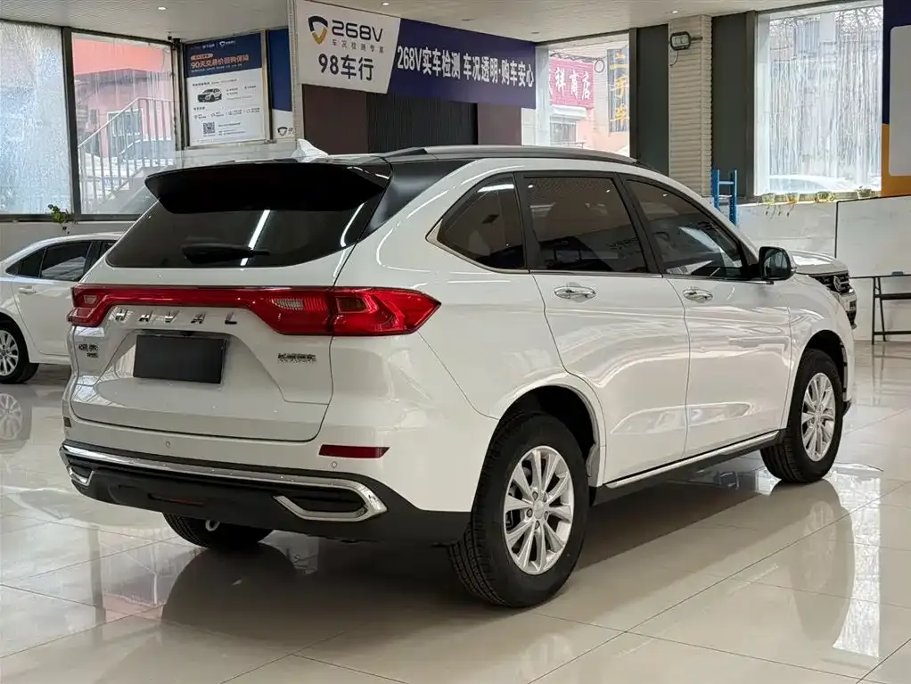 Haval M6 — фото 7