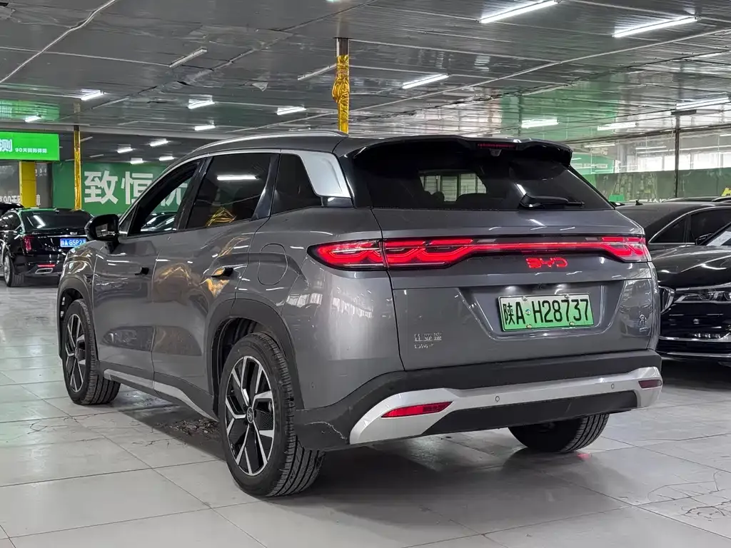 BYD L DM-i — фото 2