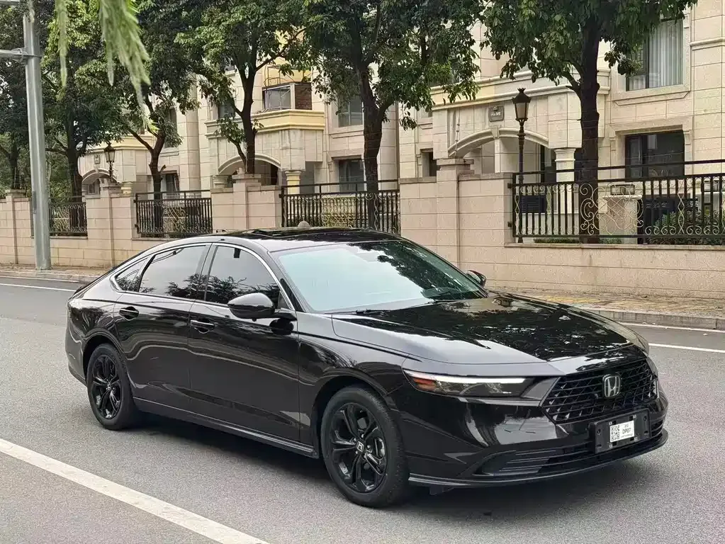 Honda Accord — фото 3