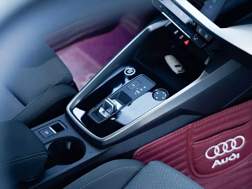 Audi A3 2021 из CN, фото 10