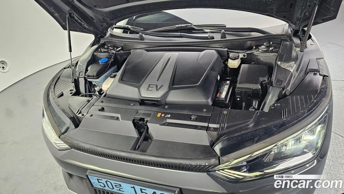 Kia EV6 — фото 9