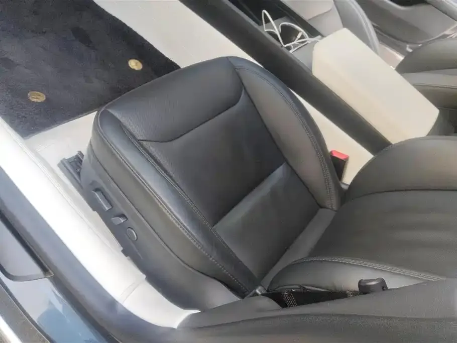 Tesla Model 3 — фото 6