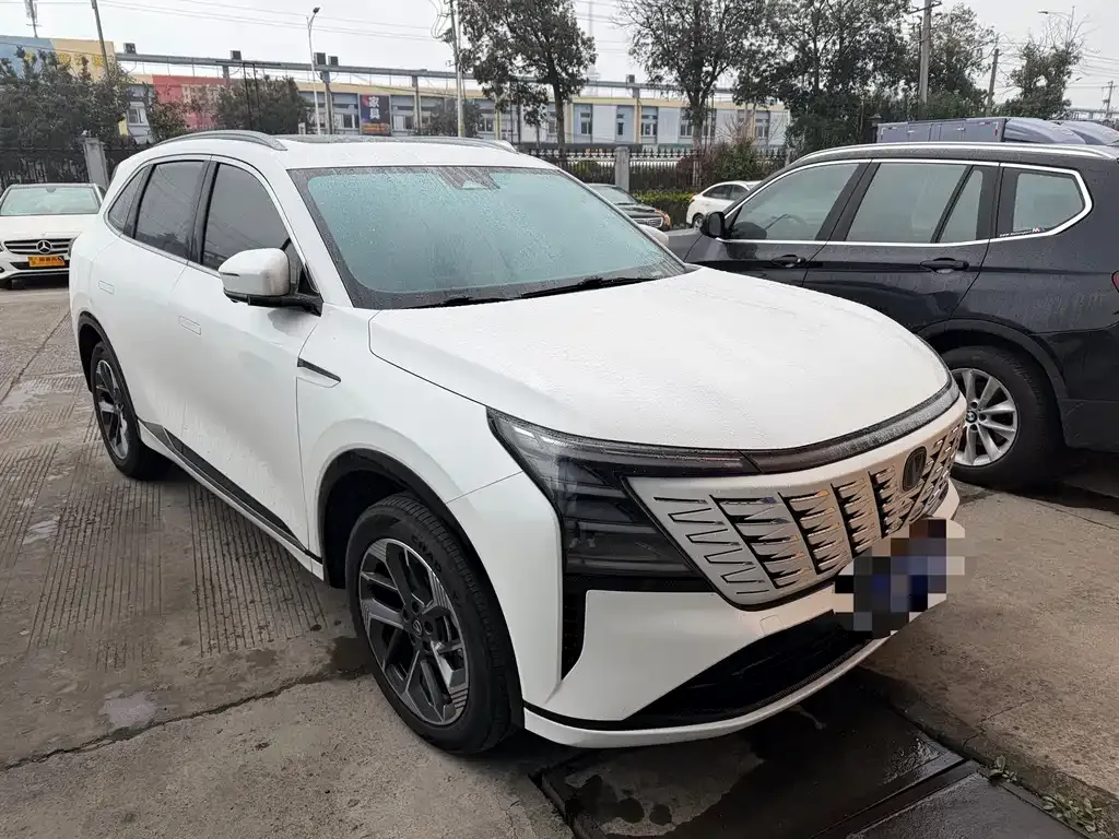 Changan CS75PLUS — фото 4