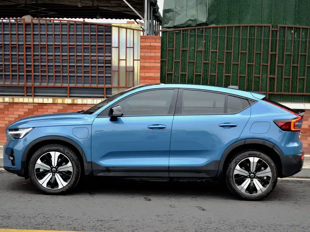 Volvo C40 2022 из CN, фото 9