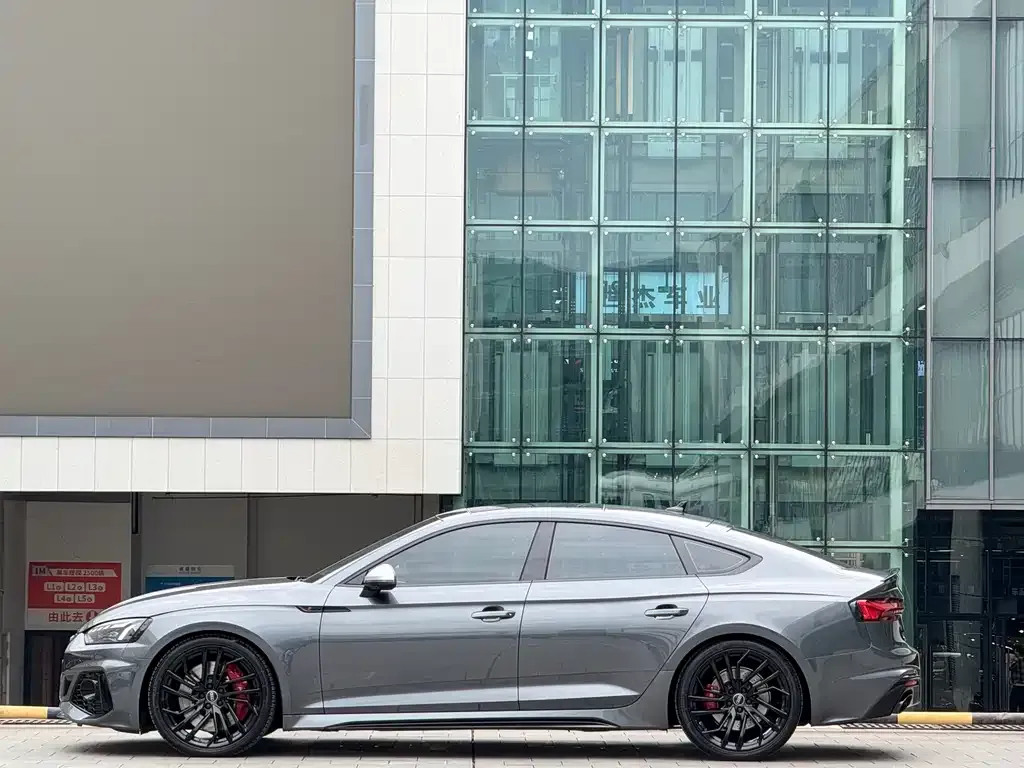 Audi RS 5 2024 из CN, фото 7