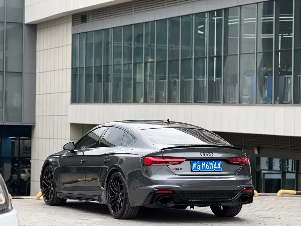Audi RS 5 2024 из CN, фото 8