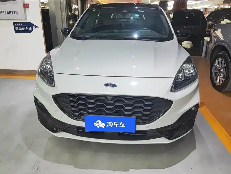 Ford Escape 2023 из CN, фото 4