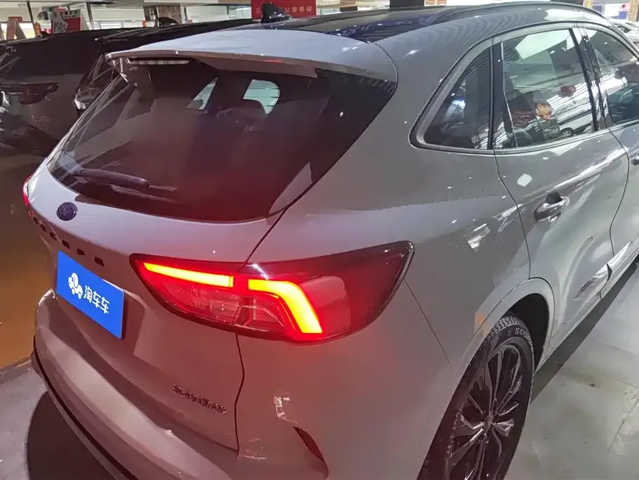 Ford Escape 2023 из CN, фото 10