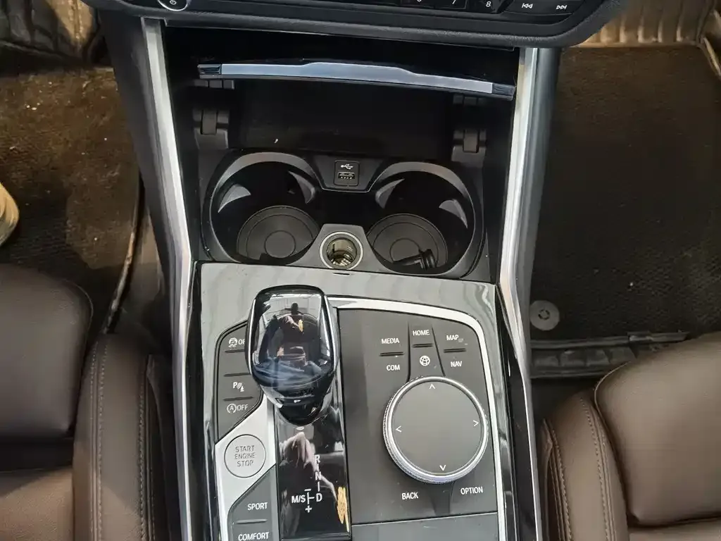 BMW 3 Series 2021 из CN, фото 3