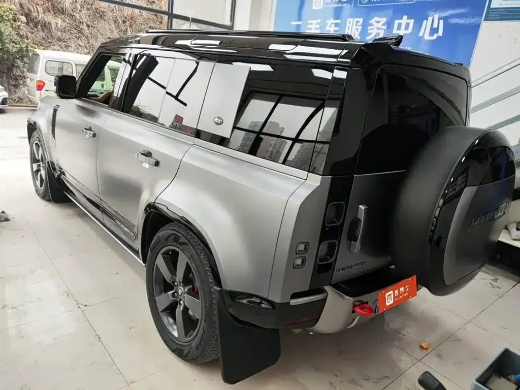 Land Rover Defender — фото 5