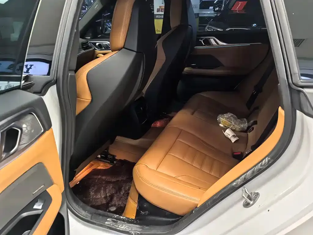 BMW i4 2023 из CN, фото 6