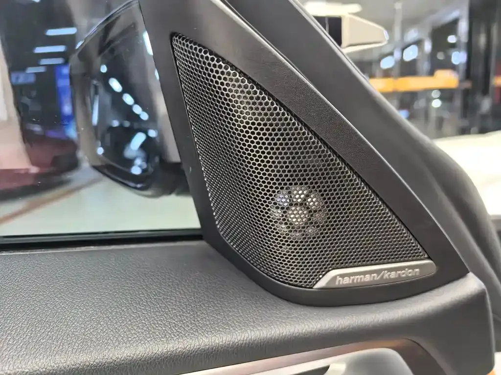 BMW i4 2023 из CN, фото 7