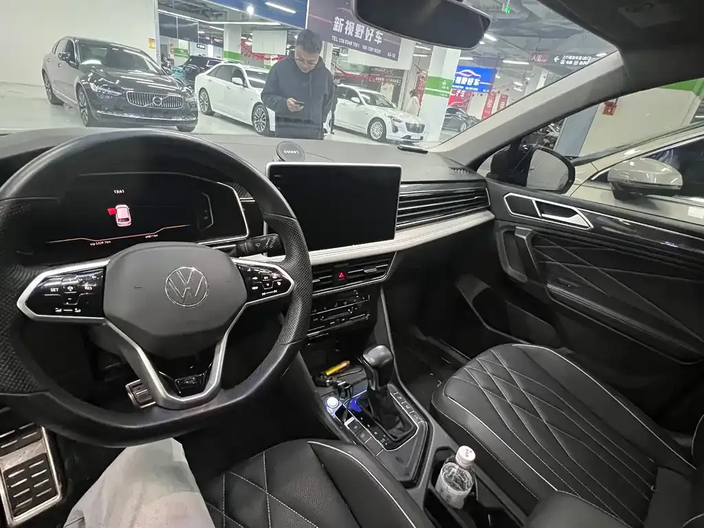 Volkswagen Tiguan L 2021 из CN, фото 2