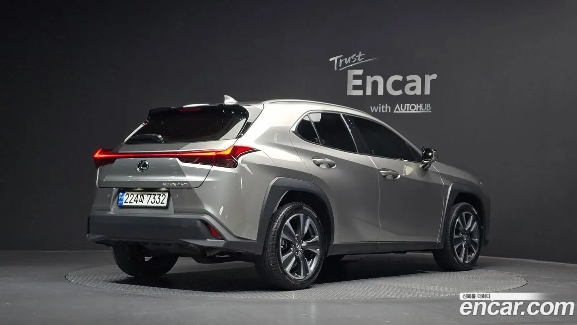 Lexus UX 2023 из KR, фото 9