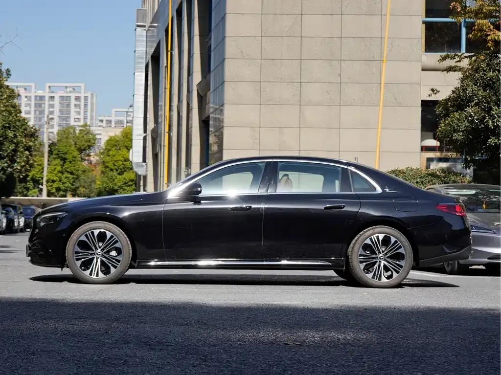 Mercedes-Benz E-Class New Energy — фото 2