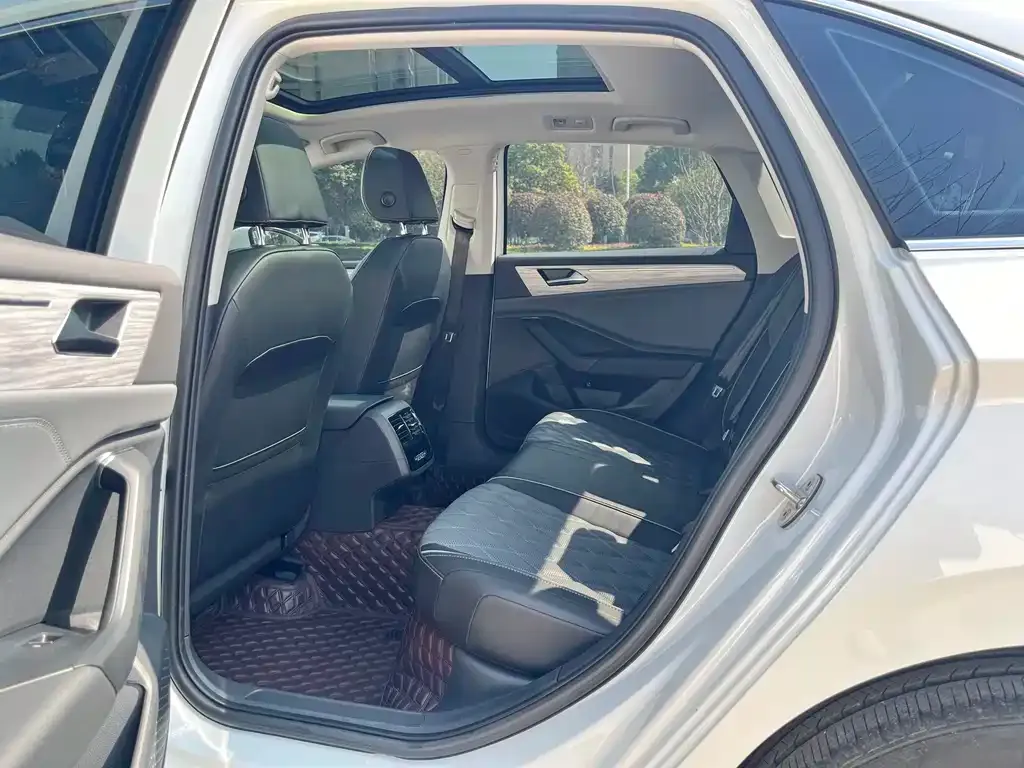 Volkswagen Sagitar 2024 из CN, фото 8
