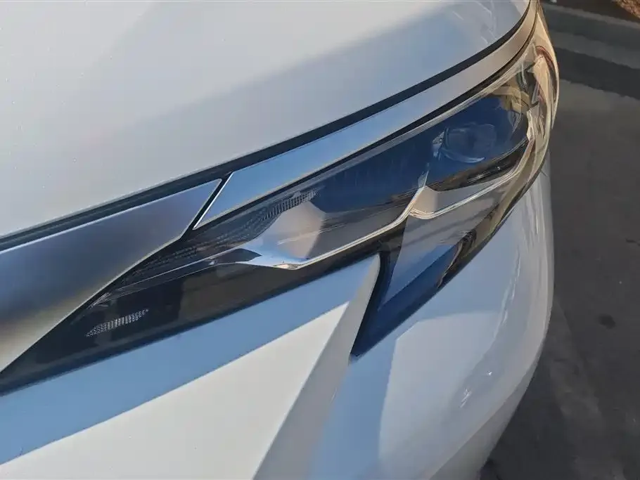 Toyota Sienna 2025 из CN, фото 2