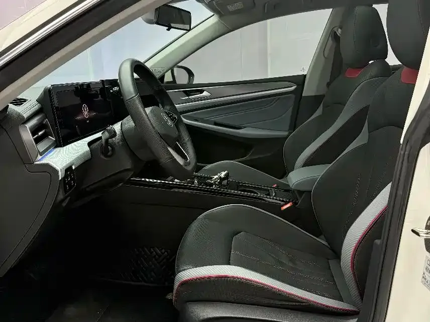 Volkswagen Lamando 2023 из CN, фото 7