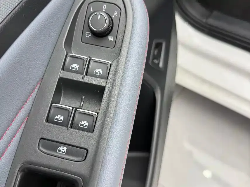 Volkswagen Lamando 2023 из CN, фото 3