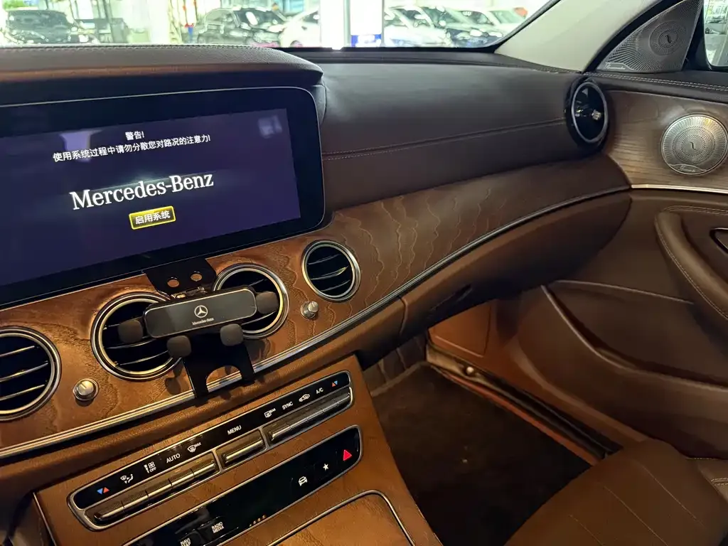 Mercedes-Benz E-Class 2022 из CN, фото 8