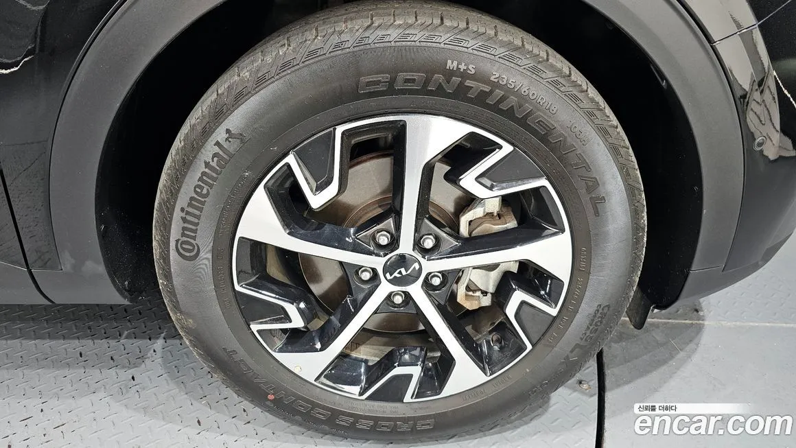 Kia Sportage — фото 10