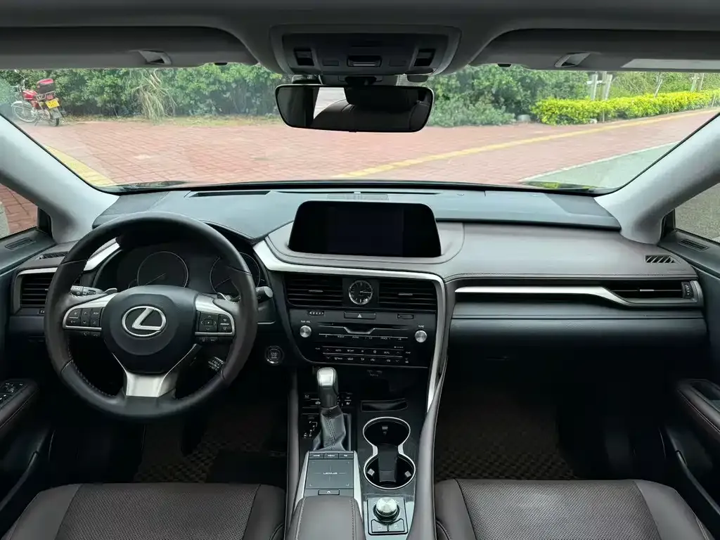 Lexus RX — фото 4