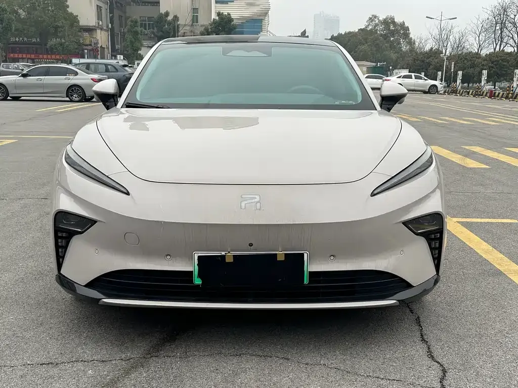 Roewe Feifan F7 2023 из CN, фото 7