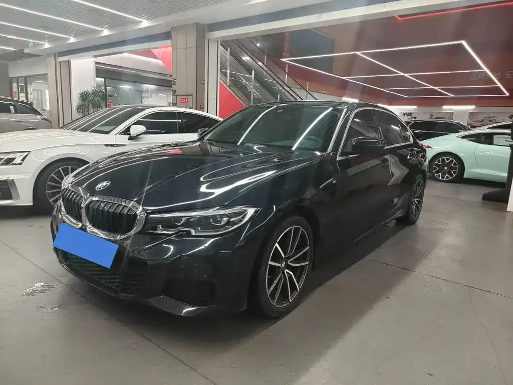 BMW 3 Series — фото 1