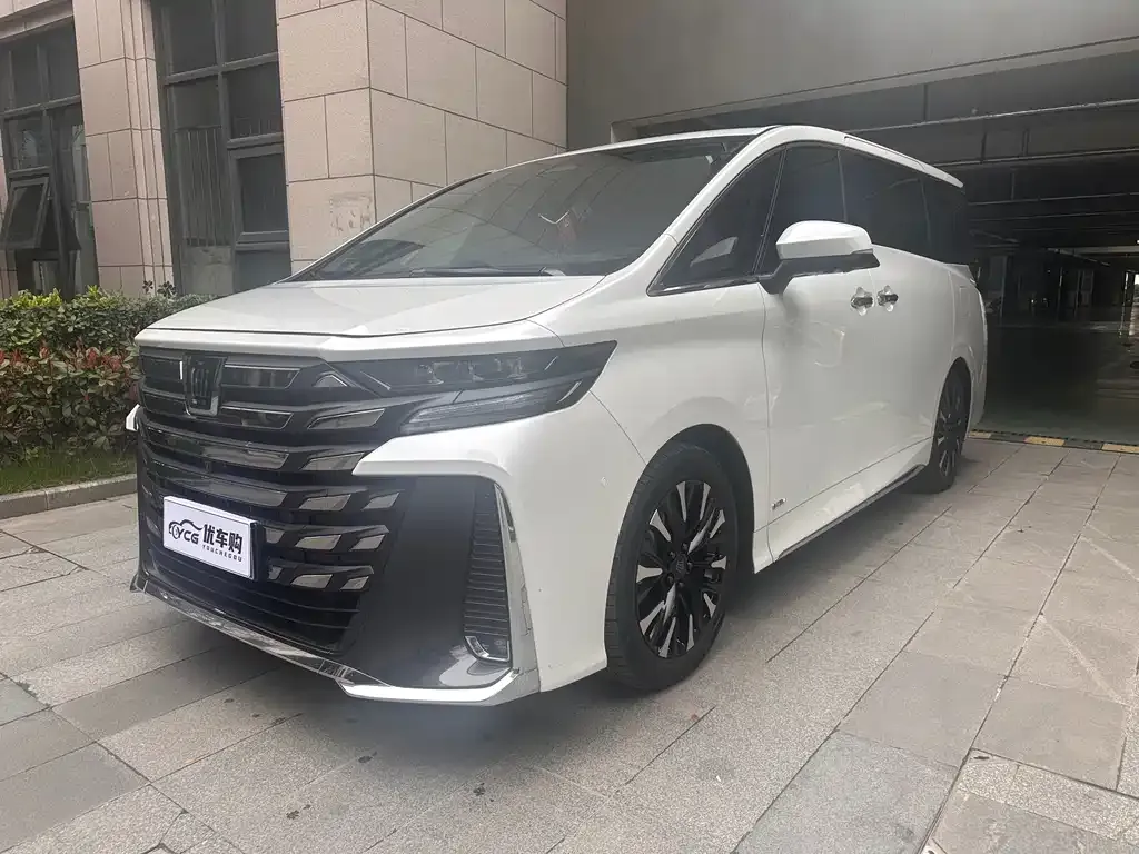 Toyota Vellfire 2023 из CN, фото 1