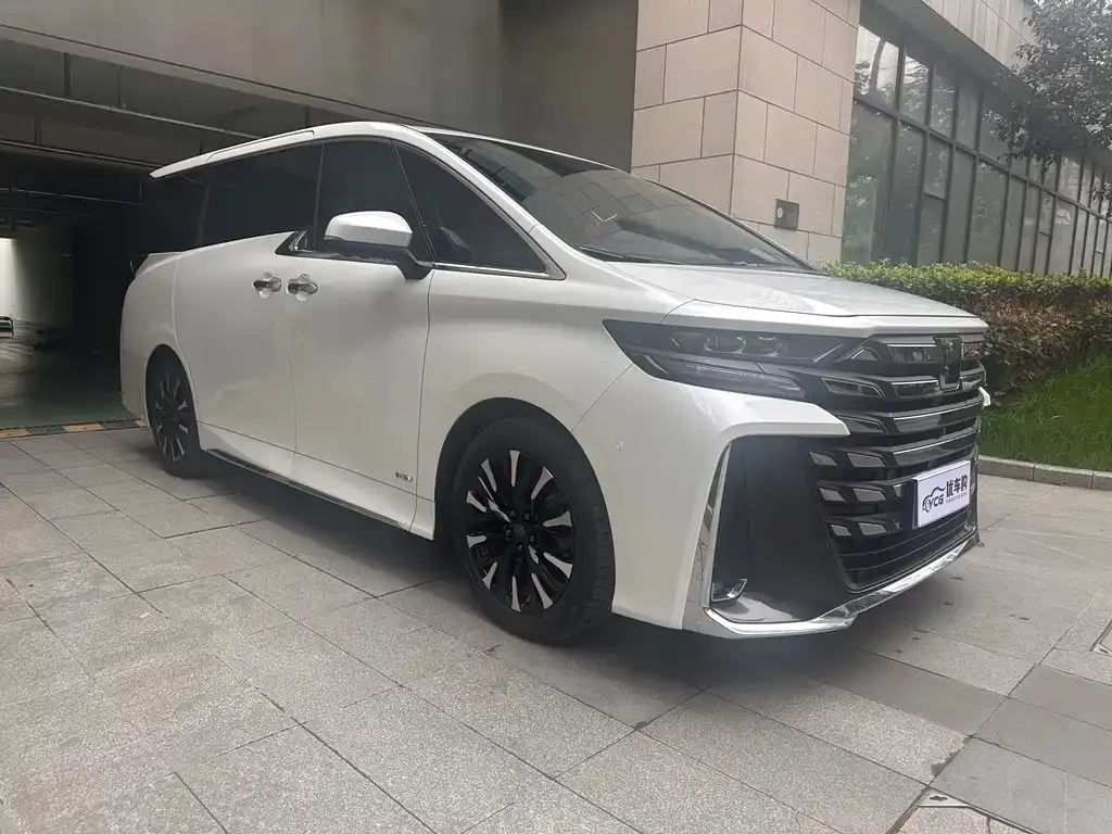 Toyota Vellfire 2023 из CN, фото 10