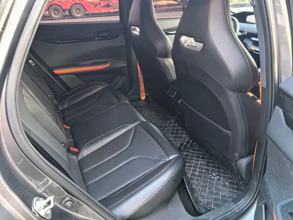 Changan UNI-V 2023 из CN, фото 3