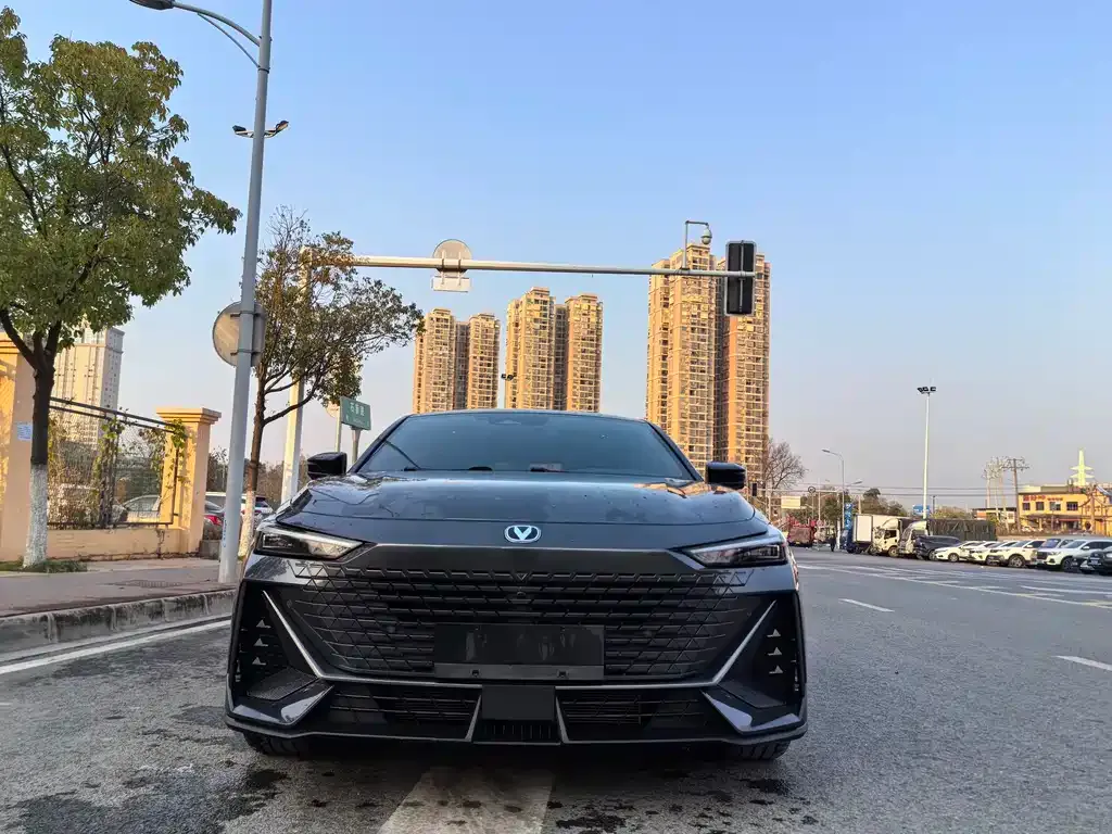 Changan UNI-V 2023 из CN, фото 4