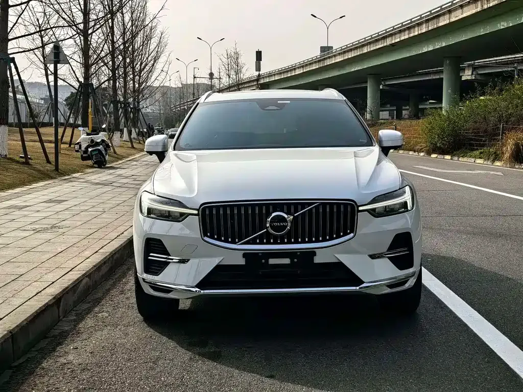 Volvo XC60 2024 из CN, фото 7