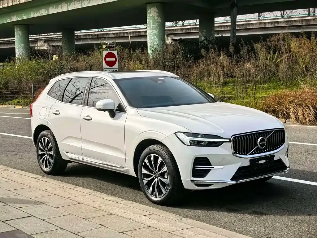 Volvo XC60 2024 из CN, фото 8